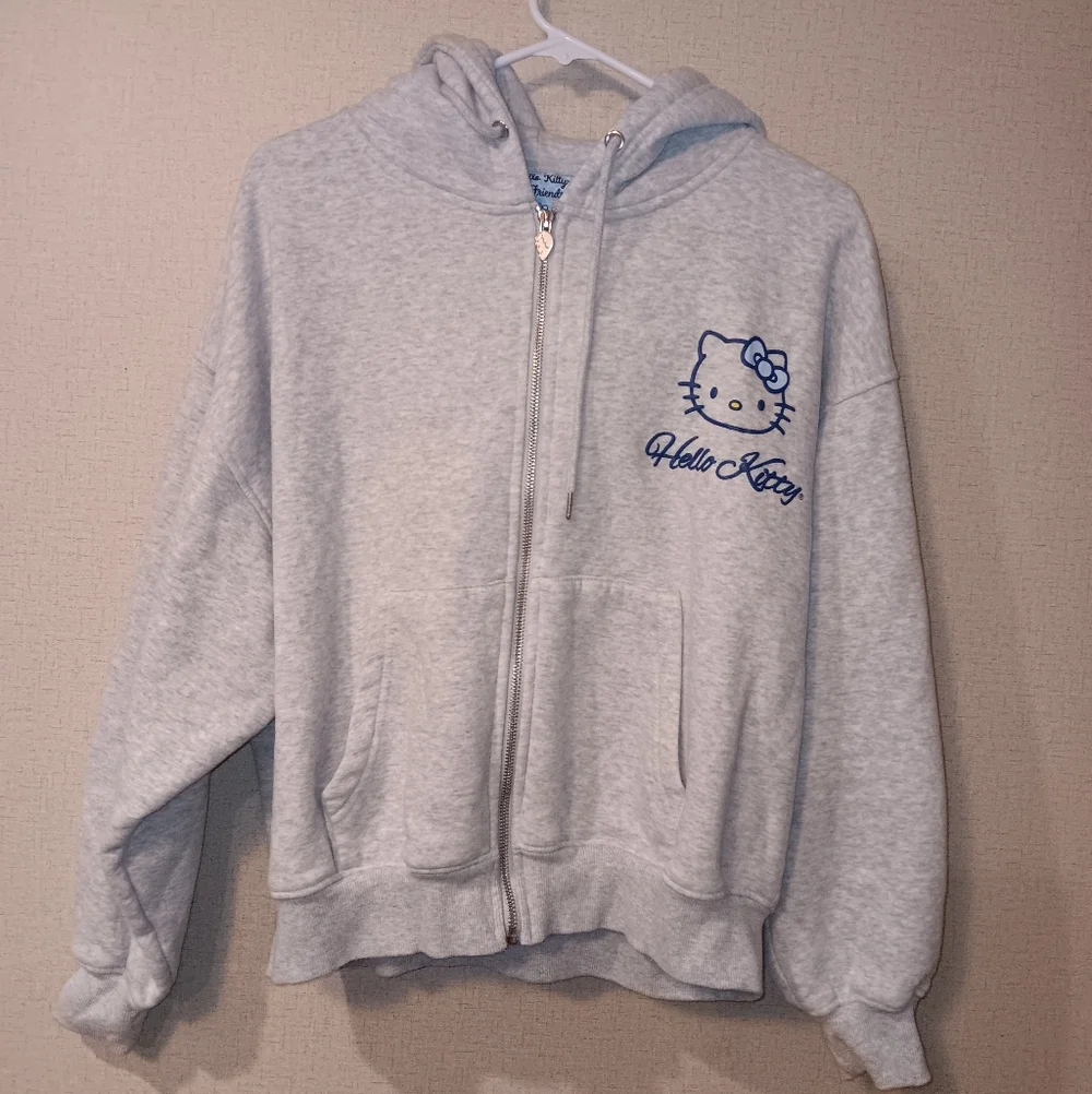 Hello Kitty Fleece Zip-Up Hoodie Angel Collection Adult Size S Forever 21 - Picture 2 of 4